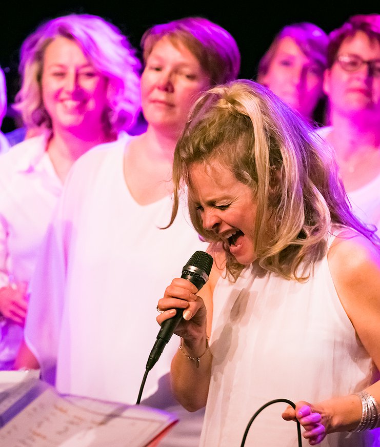 Koor Life Line Gospel Choir
